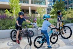 Rascal Kinder-Fietshelm - Flame -ROCKSHOX Verkoopwinkel 240 0 1486794