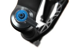 Dt-swiss DT Swiss F 232 ONE Remote Voorvork - 29" | 100mm | 44mm Offset | Tapered - 15x110mm Boost -ROCKSHOX Verkoopwinkel 7613052324500 dt swiss federgabel dt f 232 one 03 1490598 1