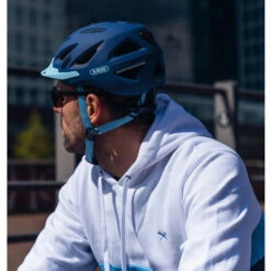 ABUS Urban-I 3.0 Helmet - Glacier Blue -ROCKSHOX Verkoopwinkel abus urban i 3 0 06 843556