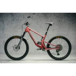 DYEDBRO Beschermfolie Voor Het Frame - EWS Mountains - White Matte -ROCKSHOX Verkoopwinkel dyedbro frame protection kit ews mountains white matte 4 1493666