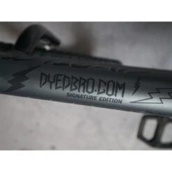 DYEDBRO Beschermfolie Voor Het Frame - Sergio Layos BMX Signature Edition - Black Matte -ROCKSHOX Verkoopwinkel dyedbro frame protection kit sergio layos bmx signature black 8 1493871