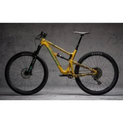 DYEDBRO Beschermfolie Voor Het Frame Viking - Black Matt 11 DYEDBRO Beschermfolie Voor Het Frame Viking - Black Matt -ROCKSHOX Verkoopwinkel dyedbro frame protection kit viking black matt3 1004159