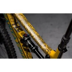 DYEDBRO Beschermfolie Voor Het Frame Viking - Black Matt 12 DYEDBRO Beschermfolie Voor Het Frame Viking - Black Matt -ROCKSHOX Verkoopwinkel dyedbro frame protection kit viking black matt4 1004160