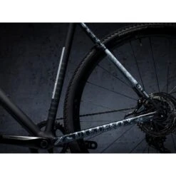 DYEDBRO Old School Tattoo Gravel Beschermfolie Voor Het Frame - White Matte -ROCKSHOX Verkoopwinkel dyedbro old school tattoo gravel frame protection kit white matte 3 1494174