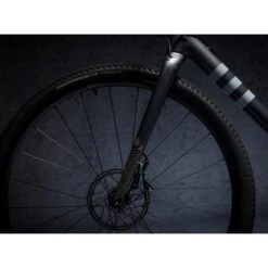 DYEDBRO Stay Free Gravel Beschermfolie Voor Het Frame - Color Matte -ROCKSHOX Verkoopwinkel dyedbro stay free gravel frame protection kit color matte 3 1494371