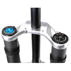 Manitou Dorado Pro 29 Inch Carbon Fork - 180-203mm - 57mm Offset Drop Crown - Straight - 20x110mm Boost -ROCKSHOX Verkoopwinkel manitou dorado pro 57mm 05 1024222