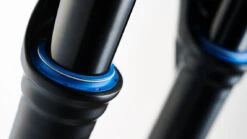 ÖHLINS RXF38 M.2 Air 29" Fork - 180mm - Tapered - 15x110mm Boost - Offset 44mm -ROCKSHOX Verkoopwinkel oehlins rxf38 m2 29inch air suspension fork detail 1 1066502