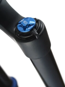 ÖHLINS RXF38 M.2 Air 29" Fork - 180mm - Tapered - 15x110mm Boost - Offset 44mm -ROCKSHOX Verkoopwinkel oehlins rxf38 m2 29inch air suspension fork detail 4 1066505