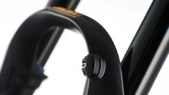 ÖHLINS RXF38 M.2 Air 29" Fork - 180mm - Tapered - 15x110mm Boost - Offset 44mm -ROCKSHOX Verkoopwinkel oehlins rxf38 m2 29inch air suspension fork detail 5 1066506