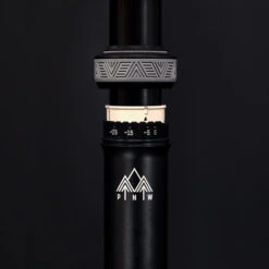 PNW Components Loam MTB Dropper Seatpost - 31.6mm | Blackout -ROCKSHOX Verkoopwinkel pnw components loam dropper seatpost blackout inside close 1236058 1