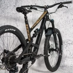 Rie:sel Design Frame:guard Beschermfolie Voor Het Frame - Illuminati Gold 9 Rie:sel Design Frame:guard Beschermfolie Voor Het Frame - Illuminati Gold -ROCKSHOX Verkoopwinkel riesel design frame guard illuminati gold fp f002 01 1215668