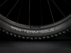 Trek Roscoe 7 Mountain Bike - 2023 - Matte Trek Black -ROCKSHOX Verkoopwinkel roscoe 7 black 4 1225353 1