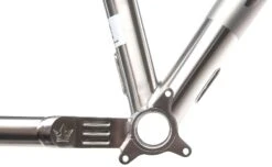 Stanton SWITCHBACK - Titanium Frameset - 2023 -ROCKSHOX Verkoopwinkel switchback titanium 8 1514128