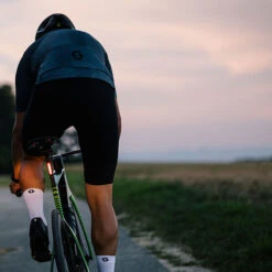 Syncros Duncan SL Aero CFT Zadelpen Voor Scott Foil 3 RC / Plasma TT - Carbon - 0mm Offset | Zwart 19 Syncros Duncan SL Aero CFT Zadelpen Voor Scott Foil 3 RC / Plasma TT - Carbon - 0mm Offset | Zwart -ROCKSHOX Verkoopwinkel syncros duncan sl aero cft carbon black rear light mounting on 1427328