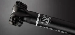 Reverse Components Nico Vink Signature Seatpost - Black / White -ROCKSHOX Verkoopwinkel vink sattelstuetze detail 1 901310